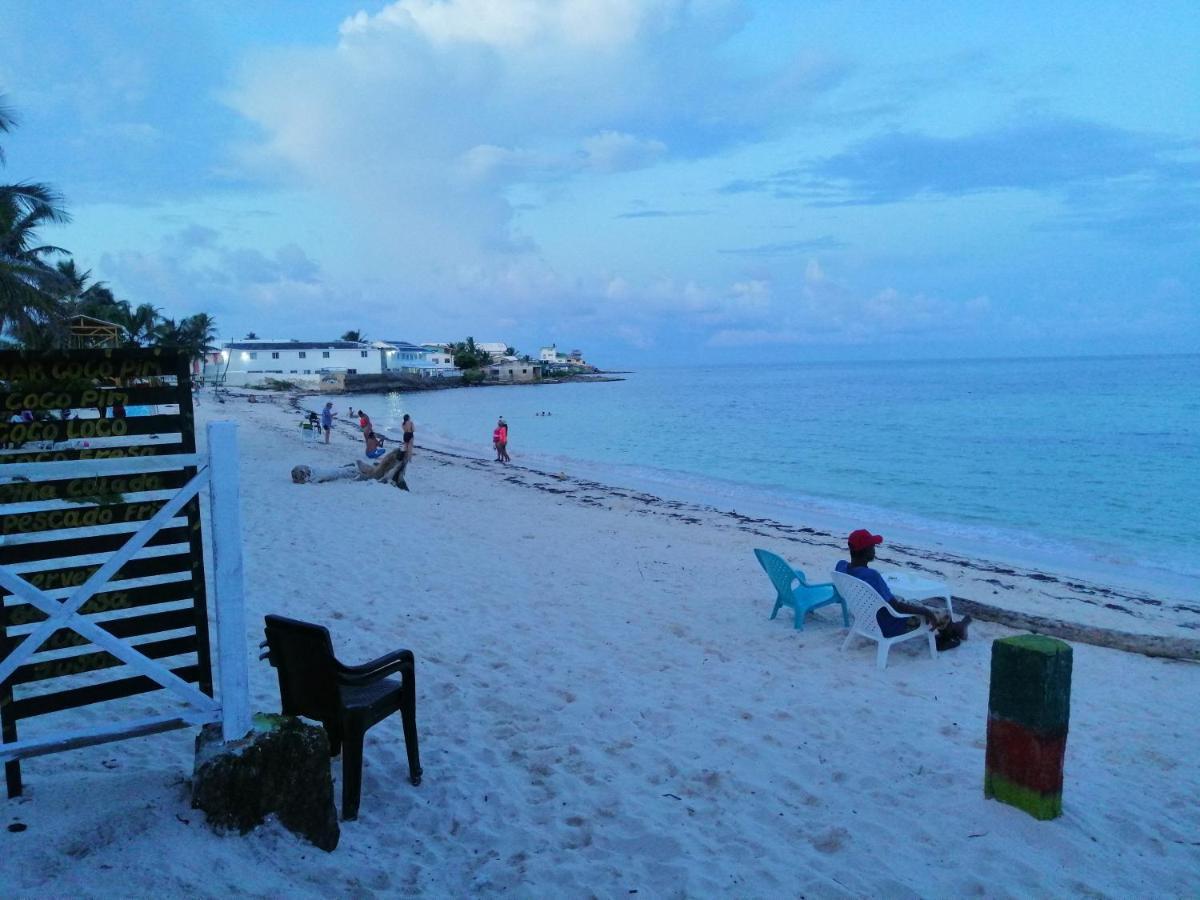 Miss Bassy'S Lodging Hotell San Andrés Exteriör bild