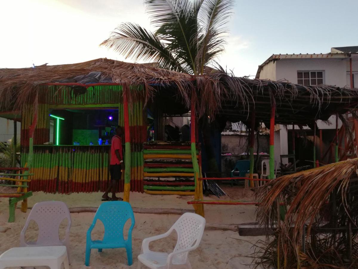 Miss Bassy'S Lodging Hotell San Andrés Exteriör bild