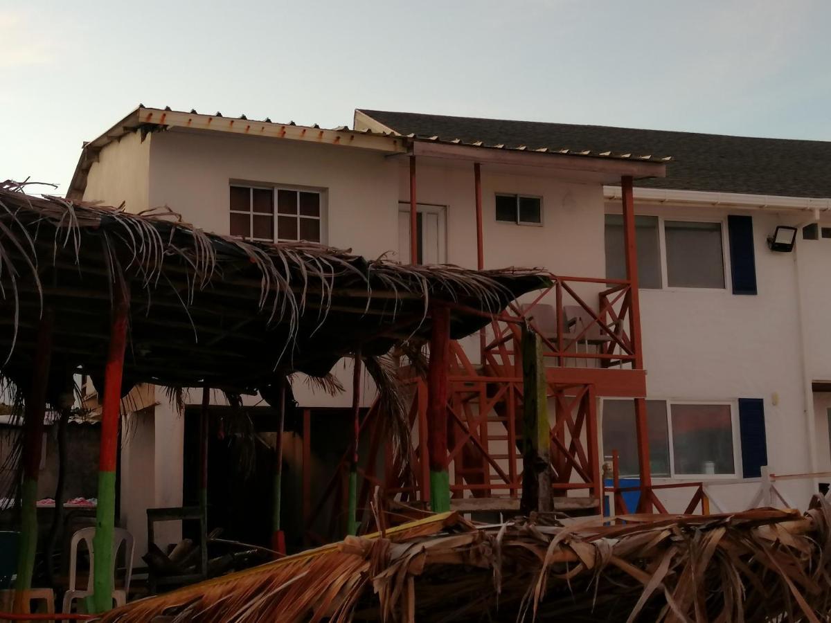 Miss Bassy'S Lodging Hotell San Andrés Exteriör bild