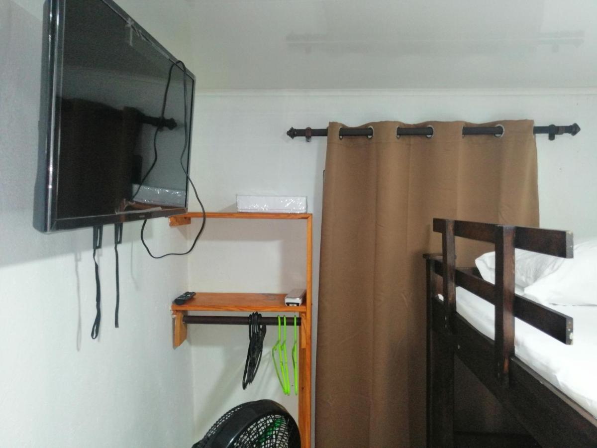 Miss Bassy'S Lodging Hotell San Andrés Exteriör bild